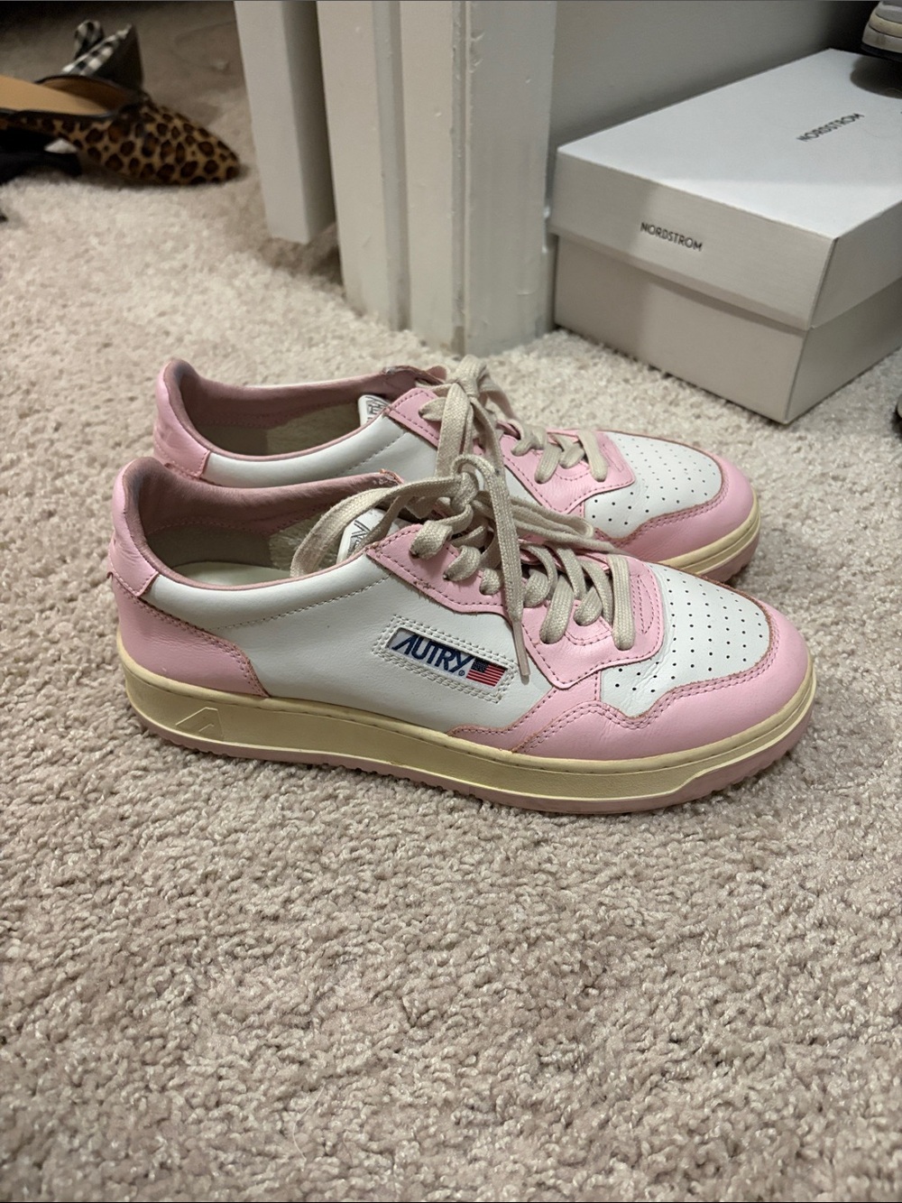 Autry Bubble Gum Pink sneaker